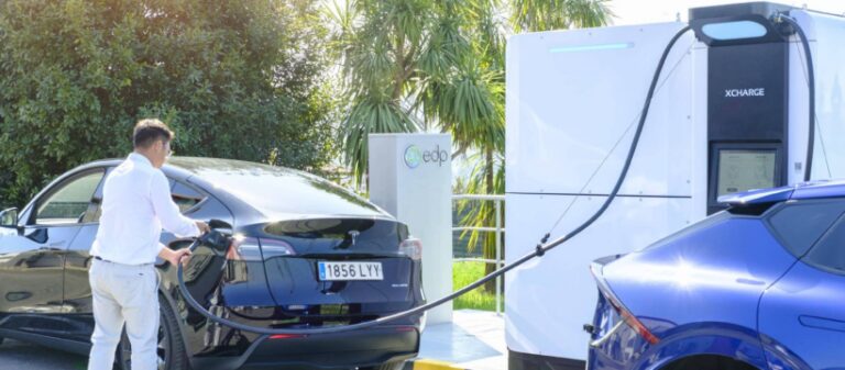 XCharge Group und EDP schließen Partnerschaft: Europaweites Netzwerk von EV-Ladegeräten der Net Zero Series