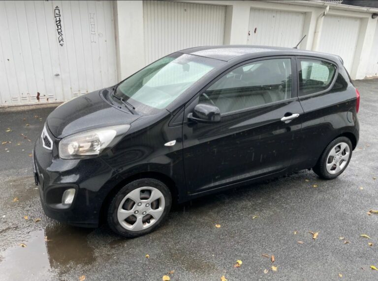 Autoaufkleber entfernen: DIY-Lösungen, die jeder anwenden kann
